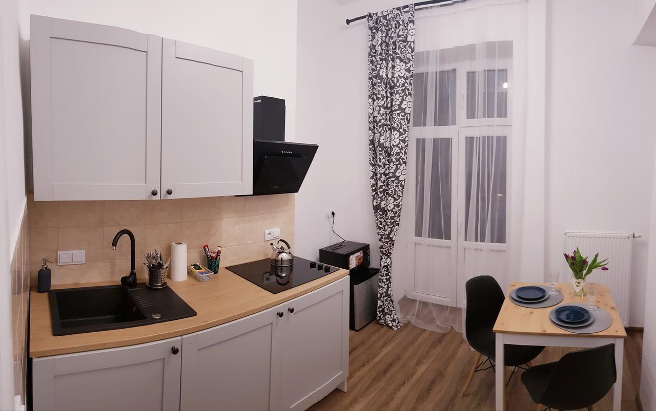 Apartamenty Rowna Κίελτσε Εξωτερικό φωτογραφία