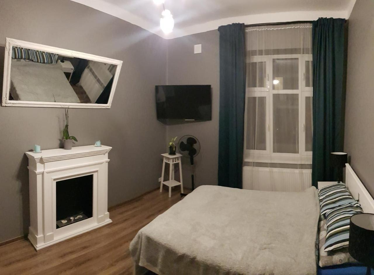 Apartamenty Rowna Κίελτσε Εξωτερικό φωτογραφία