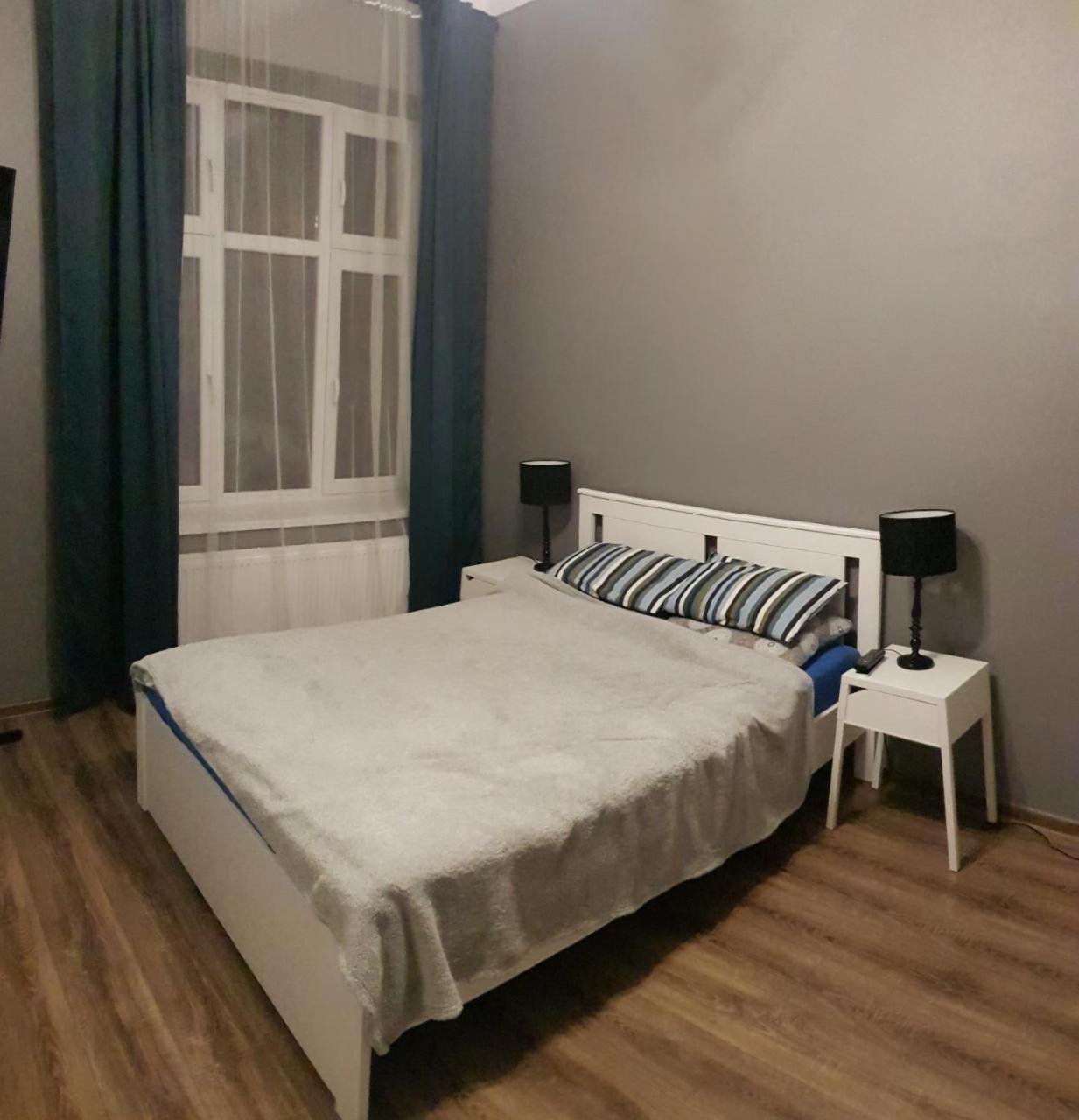 Apartamenty Rowna Κίελτσε Εξωτερικό φωτογραφία